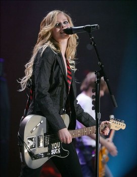 AVRIL LAVIGNE